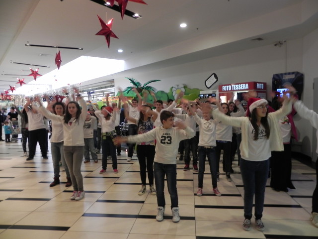 Flash-mob per dire “Ci siamo!”